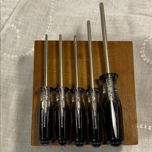Set of 5 Husky screwdrivers Torque T10, T15, T20, T25, T30